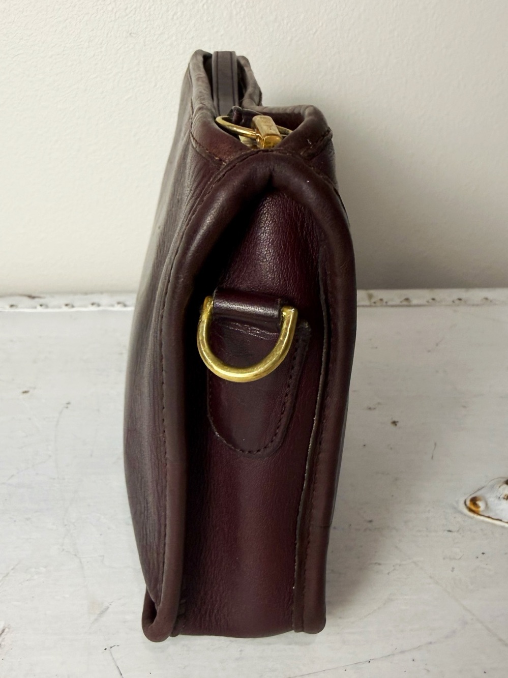 Vintage Coach Essential Basic Burgundy Crossbody Clutch Bag NYC 1970’s - Picture 8 of 13